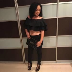 Meet your Posher, Carlina